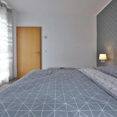 Ada Homes E6