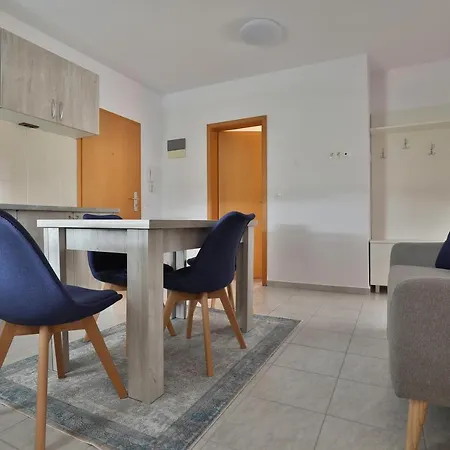 Ada Homes E6