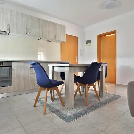 Ada Homes E6 Apartment *