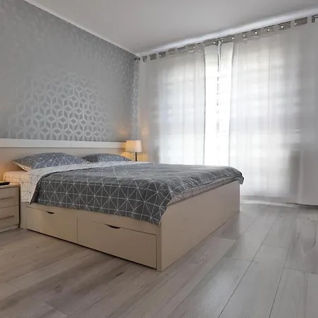 Apartment Ada Homes E6 *